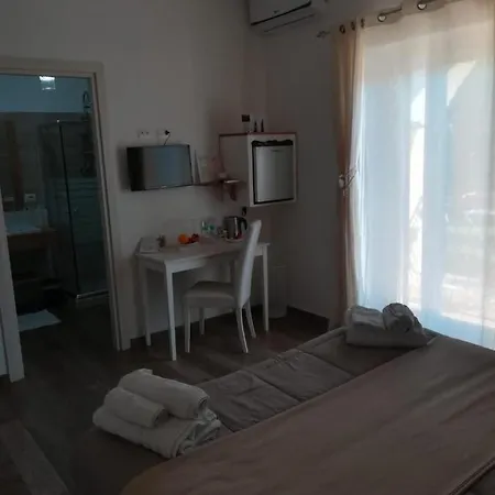 Couette-café Etesia Olbia